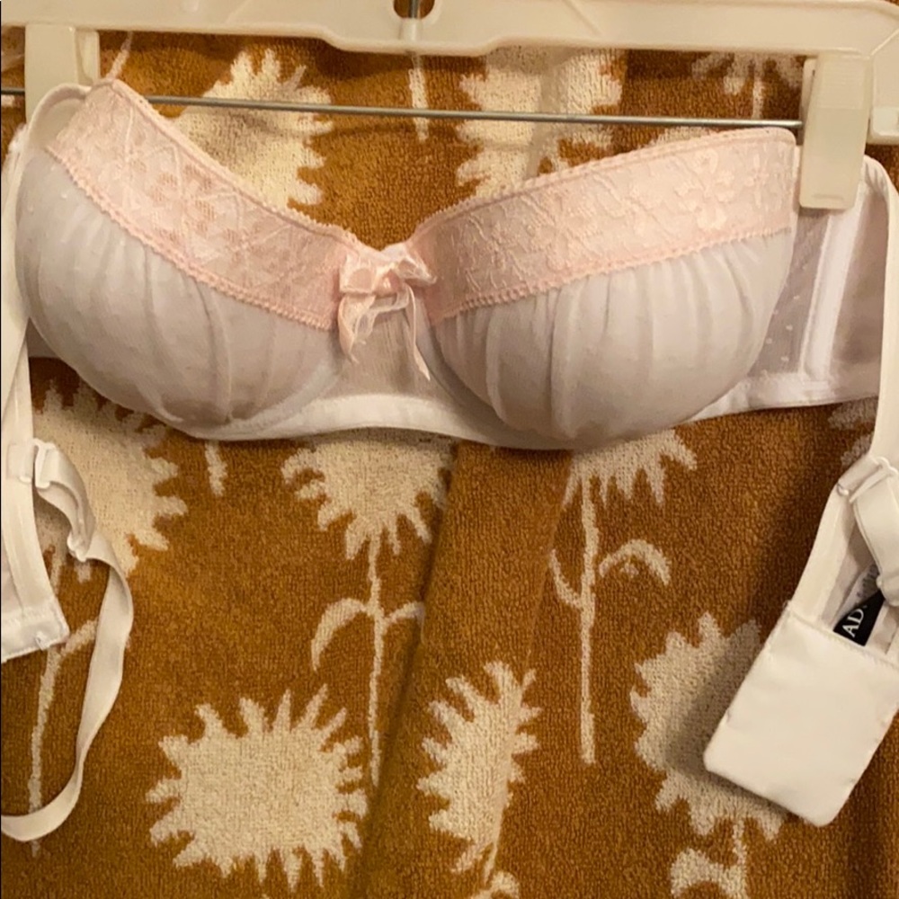 Push up convertible bra- lovely pink trim